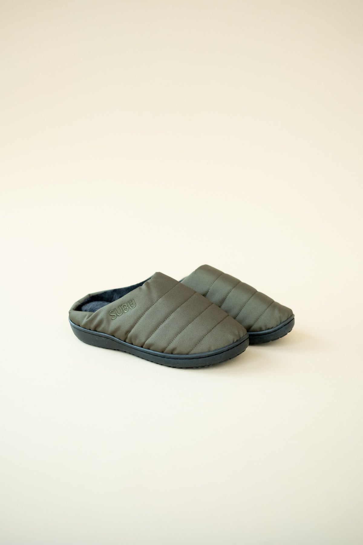 Nannen Indoor/Outdoor Slippers - Khaki – Feature Flora